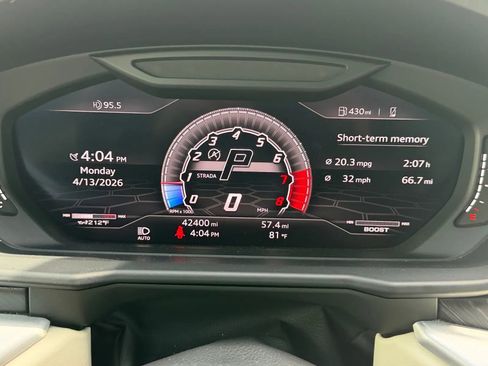 Used 2019 Lamborghini Urus AWD/4WD image 25