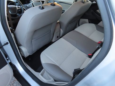 Used 2014 Ford Focus SE image 9