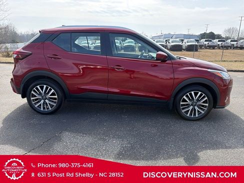 Certified 2024 Nissan Kicks SV image 6