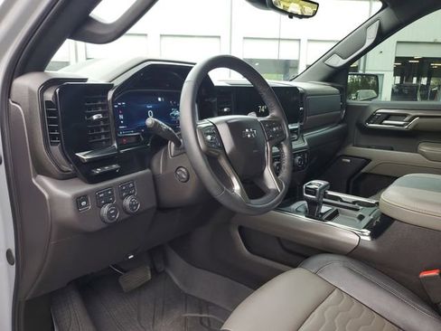 Used 2024 Chevrolet Silverado 1500 ZR2 w/ Technology Package AWD/4WD image 20