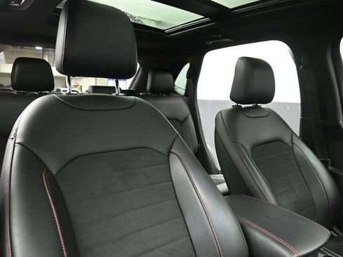 Certified 2021 Ford Edge ST-Line w/ Class II Trailer Tow Package image 28