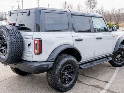 New 2026 Ford Bronco Badlands AWD/4WD image 3