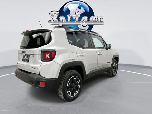 Used 2017 Jeep Renegade Trailhawk image 11