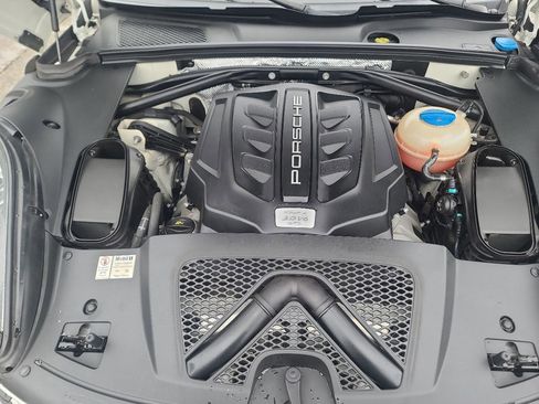 Used 2017 Porsche Macan GTS image 23