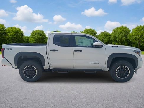 New 2026 Toyota Tacoma TRD Off-Road image 8