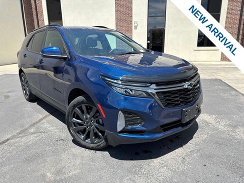 Used 2022 Chevrolet Equinox RS w/ LPO, Floor Liner Package FWD image 1