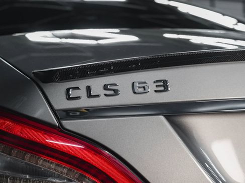Used 2013 Mercedes-Benz CLS 63 AMG image 24