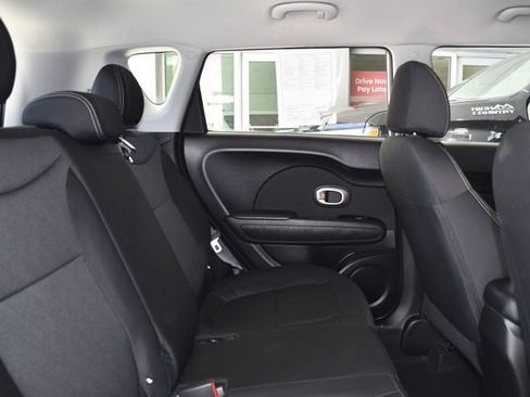 Used 2019 Kia Soul FWD image 22