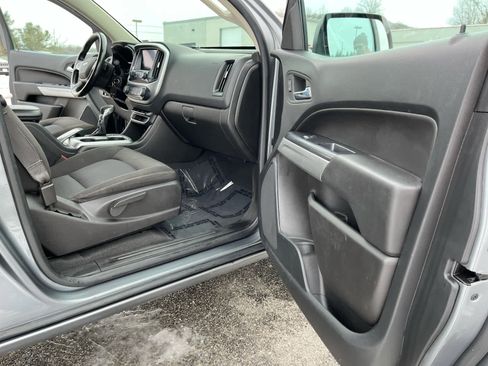 Used 2022 Chevrolet Colorado LT w/ LT Convenience Package image 31