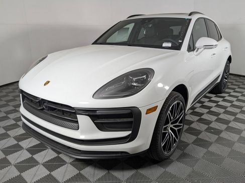 New 2026 Porsche Macan AWD/4WD image 1