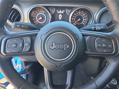 Used 2022 Jeep Gladiator Sport image 27