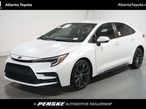 Used 2024 Toyota Corolla SE image 1