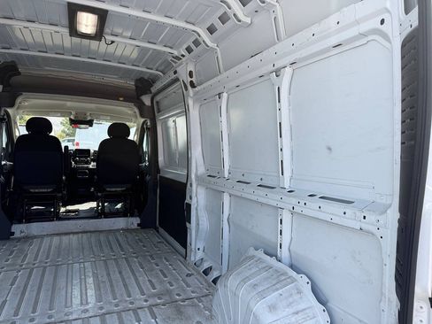 Used 2024 RAM ProMaster 2500 w/ Safety Group FWD image 22