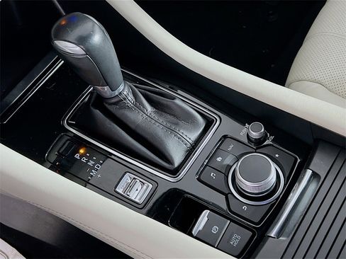 Used 2018 MAZDA MAZDA6 Signature image 19