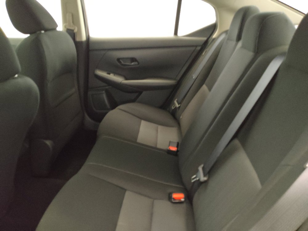Used 2025 Nissan Sentra SV FWD image 18