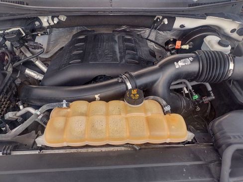 Used 2015 Ford F150 Lariat w/ Equipment Group 502A Luxury image 24