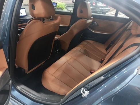 Used 2025 BMW 330i xDrive Sedan w/ Premium Package AWD/4WD image 11