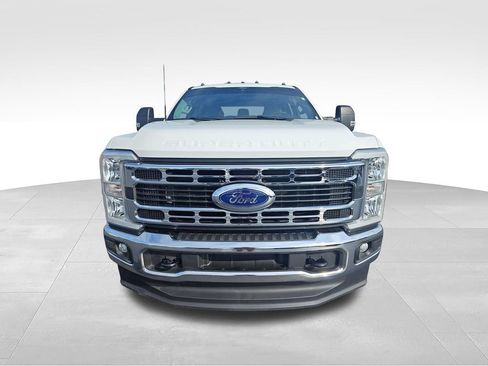 Used 2024 Ford F350 XLT AWD/4WD image 8