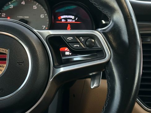 Used 2017 Porsche Macan S image 31