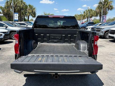 Used 2025 Chevrolet Silverado 1500 LT RWD image 11