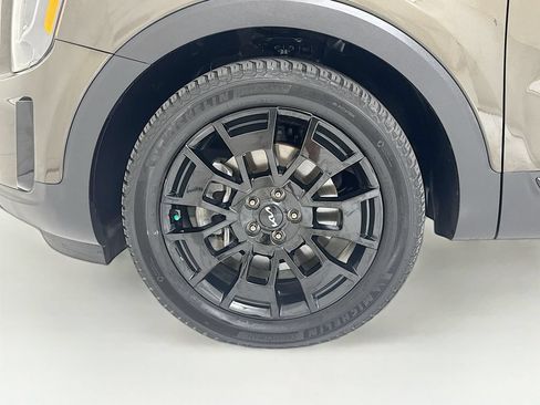 Used 2022 Kia Telluride SX w/ SX Prestige Package AWD/4WD image 34