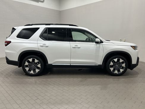 Used 2026 Honda Pilot Elite image 10