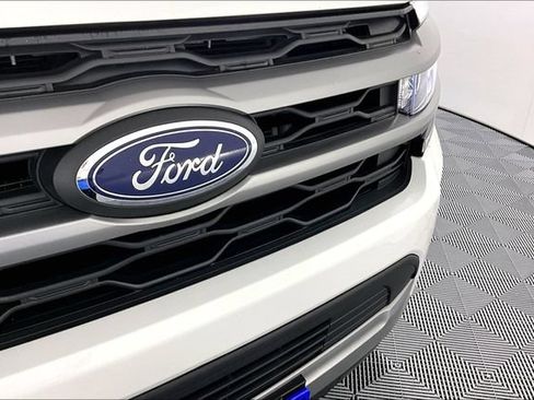Used 2023 Ford Expedition XLT RWD image 31