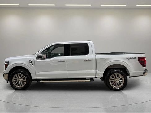 Used 2025 Ford F150 Lariat w/ Equipment Group 501A Mid AWD/4WD image 17
