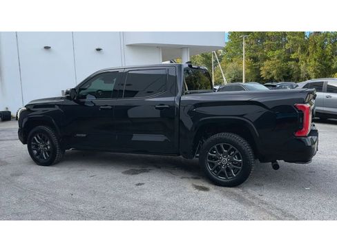 Used 2022 Toyota Tundra Platinum image 6