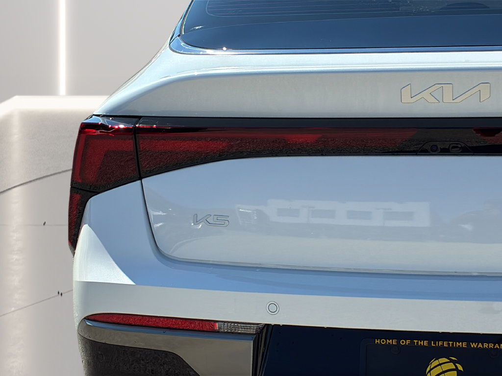New 2026 Kia K5 LXS FWD image 30