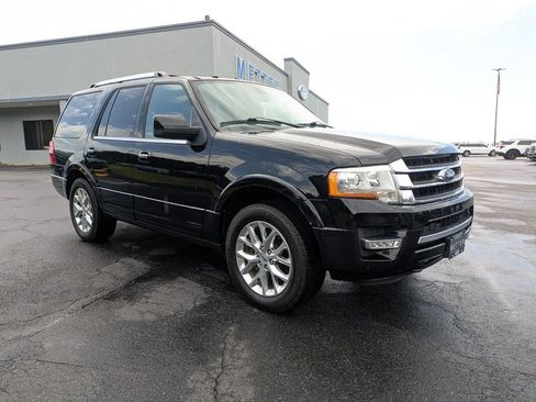 Used 2016 Ford Expedition Limited w/ Equipment Group 301A AWD/4WD image 2
