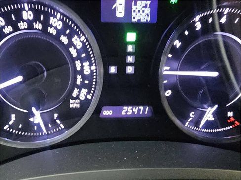 Used 2014 Lexus IS 250C w/ Navigation System Package RWD image 17