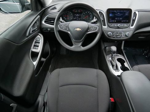 Used 2023 Chevrolet Malibu LS FWD image 12