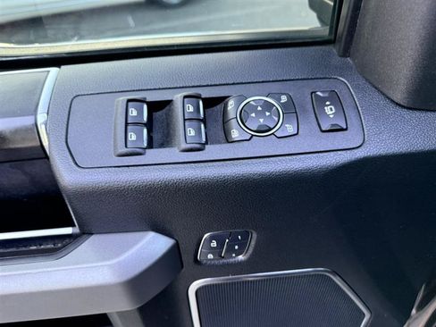 Used 2018 Ford F250 Platinum w/ Platinum Ultimate Package AWD/4WD image 31