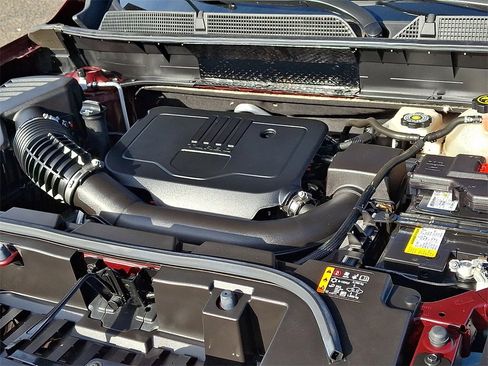 Certified 2023 GMC Acadia SLE w/ Driver Convenience Package image 30