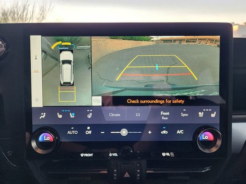 Used 2025 Lexus GX 550 w/ Accessory Package (2T) image 47