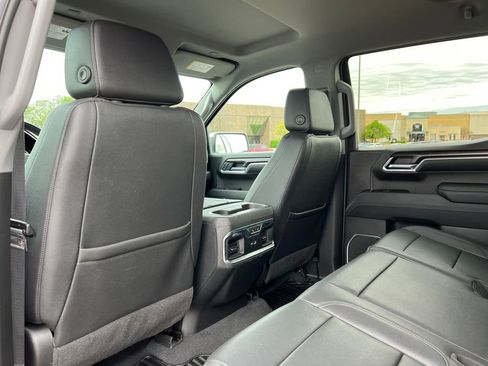 Used 2023 GMC Sierra 1500 SLT w/ SLT Convenience Package AWD/4WD image 46