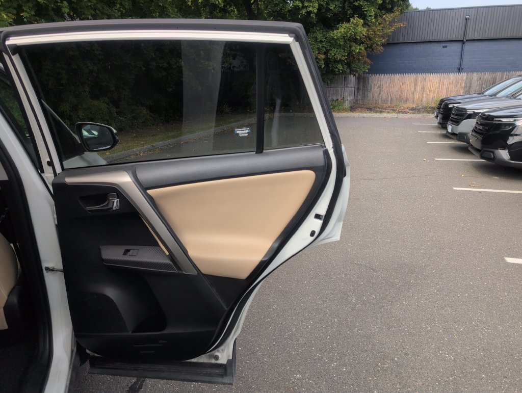 Used 2014 Toyota RAV4 Limited AWD/4WD image 35