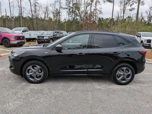 Certified 2023 Ford Escape ST-Line w/ Tech Pack #1 image 7