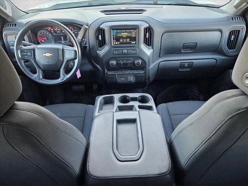 Used 2019 Chevrolet Silverado 1500 Custom image 17