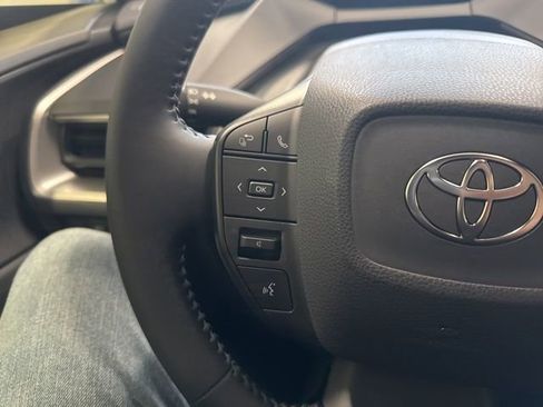 New 2026 Toyota Prius LE image 32