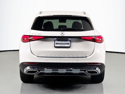 Used 2026 Mercedes-Benz GLC 300 image 5