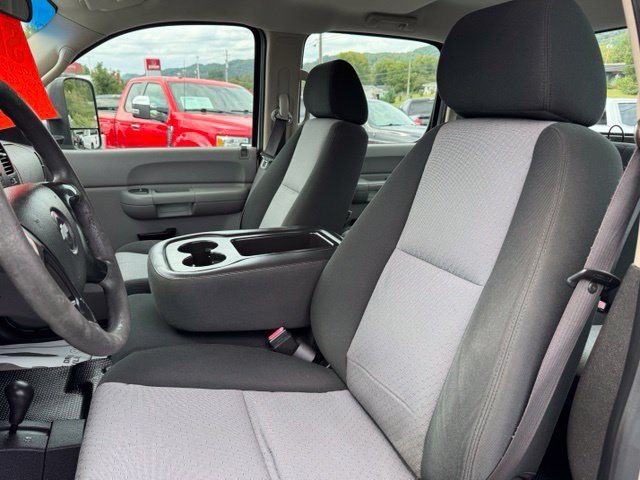 Used 2008 Chevrolet Silverado 3500 W/T AWD/4WD image 10