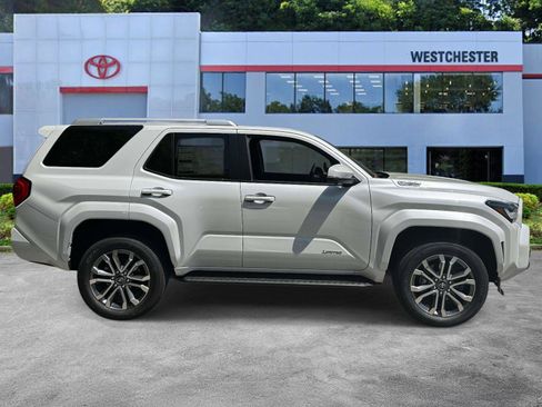New 2026 Toyota 4Runner Limited AWD/4WD image 9