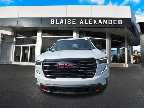 New 2026 GMC Acadia AT4 w/ Luxury Package AWD/4WD image 10
