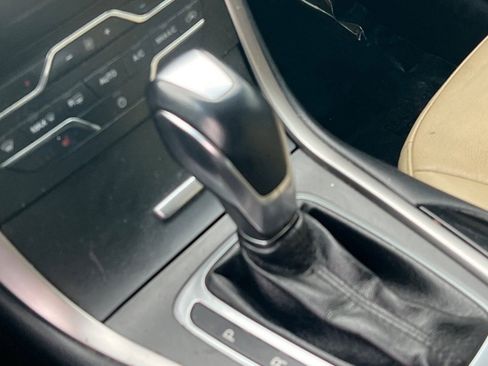 Used 2018 Ford Edge SEL w/ Equipment Group 201A image 19