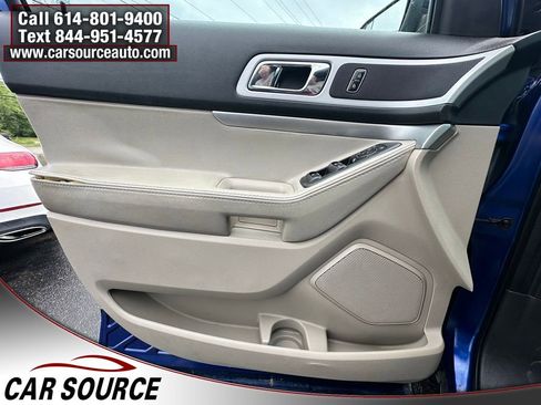 Used 2014 Ford Explorer XLT w/ Equipment Group 202A AWD/4WD image 16
