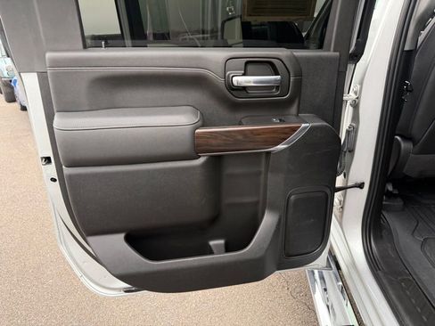 Used 2021 GMC Sierra 2500 SLT w/ SLT Premium Package image 13