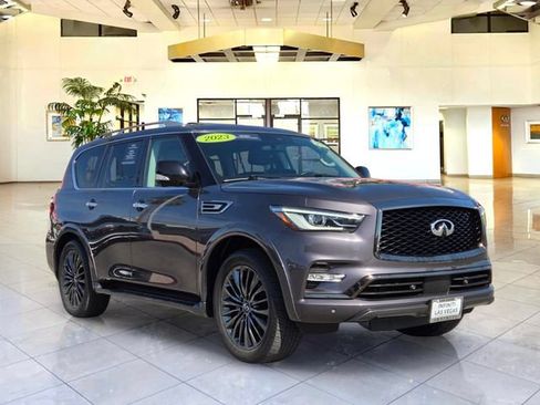 Certified 2023 INFINITI QX80 Premium Select w/ Cargo Package AWD/4WD image 2