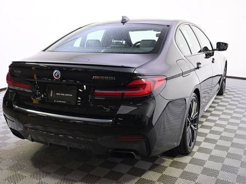 Used 2022 BMW M550i xDrive w/ Dynamic Handling Package image 6
